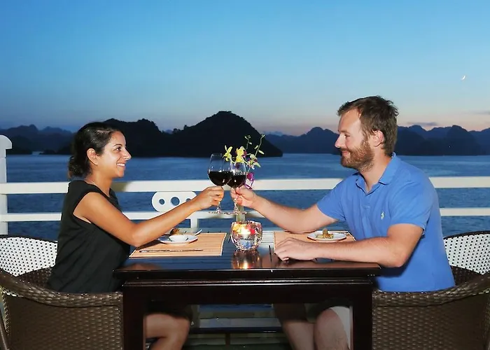 Starlight Cruise Ha Long