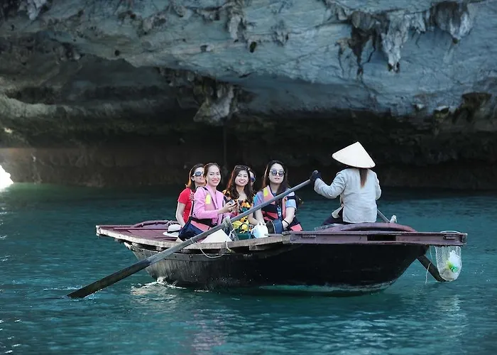  Starlight Cruise Ha Long