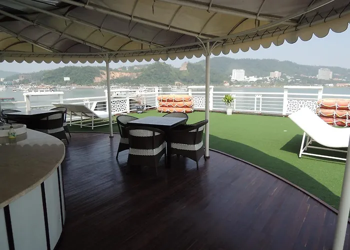 Starlight Cruise  Ha Long